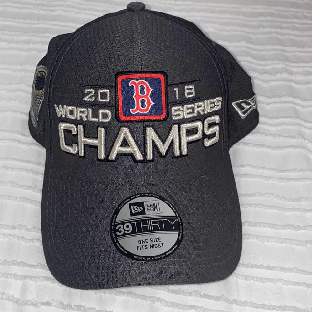 NEW New Era 2018 Boston World Series ChampS LOCKER ROOM HAT